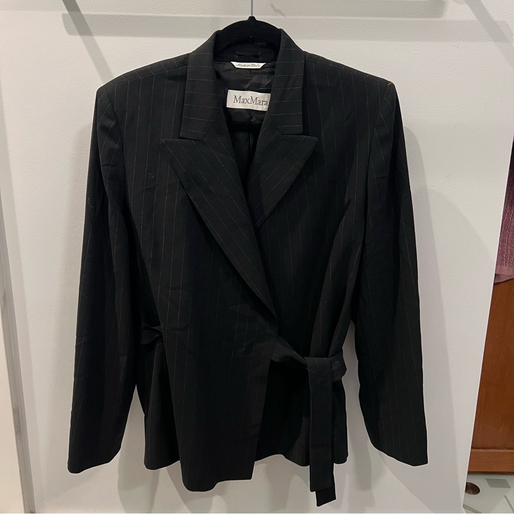Max Mara Black Pin Stripe Wool Wrap Blazer Jacket 12 US 46 IT